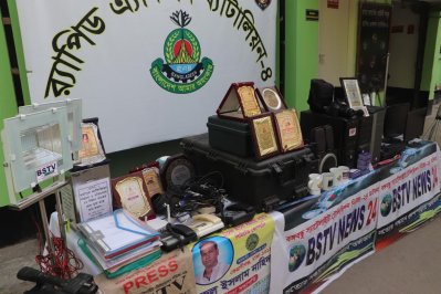 সাংবাদিক নিয়োগের নামে টাকা আত্মসাৎ করতো ওরা