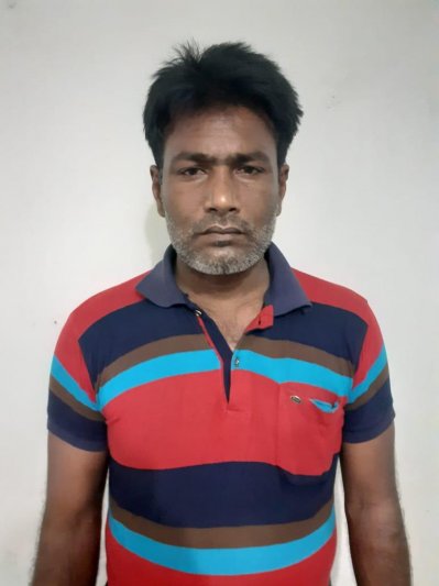 গ্রেফতার হানিফ বাসের চালক আব্দুর রহিম