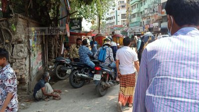 লকডাউনে হযবরল রাজধানী (ফটো স্টোরি)