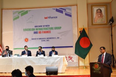 এসআইজি ও বিডি ফাইন্যান্সের মধ্যে চুক্তি সই