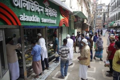 জমে উঠেছে ইফতারের হাট 