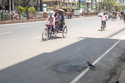 ভ্যাপসা গরমে অতিষ্ঠ জনজীবন