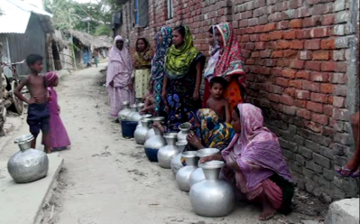 পানির জন্য হাহাকার
