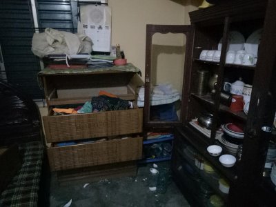 বসতবাড়িতে কিশোর গ্যাংয়ের হামলার অভিযোগ