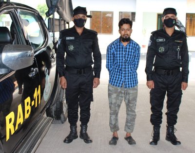 নারায়ণগঞ্জে ৩ হাজার লিটার চোরাই জ্বালানী তেল উদ্ধার