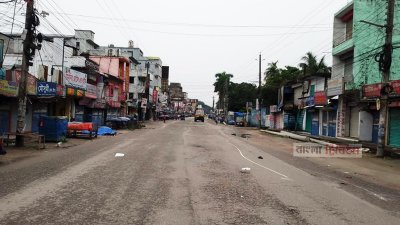 লকডাউনে নোয়াখালী শহরের ফাঁকা রাস্তা-ঘাট