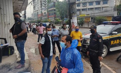 বাইরে বের হয়ে যত ‘অজুহাত’
