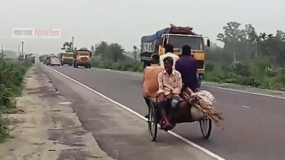 কঠোর লকডাউনেও মহাসড়কে ব্যক্তিগত যান ও দূরপাল্লার বাস