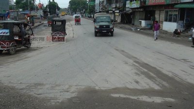 লকডাউনে ময়মনসিংহের ফাঁকা সড়ক