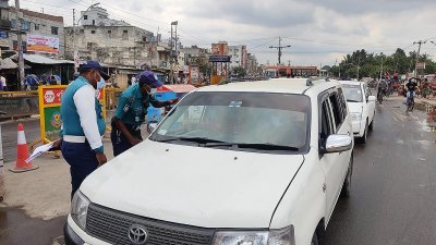 গাবতলী চেকপোস্টে তল্লাশি