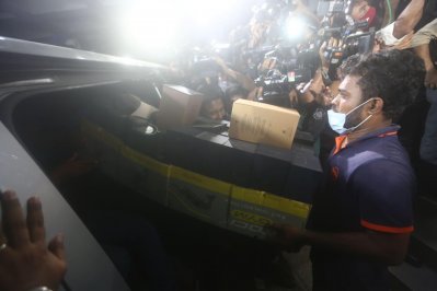 পরীমণির বাসায় যা পাওয়া গেলো (ফটোস্টোরি)