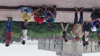 বেড়ানোর জায়গাগুলোতে বাড়ছে ভিড় 