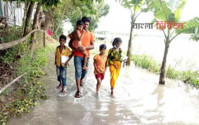  পানিবন্দি হয়ে পড়েছে তিনটি ইউনিয়নের প্রায় এক হাজার পরিবার