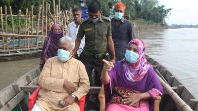 সম্প্রতি ভাঙনকবলিত এলাকা পরিদর্শন করেছেন ইউএনও মুন মুন জাহান লিজা