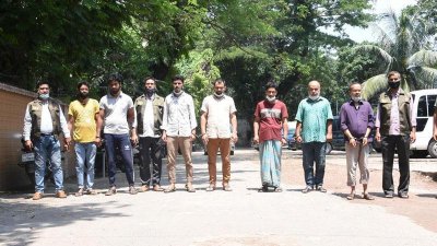 নকল ওষুধ তৈরির সরঞ্জামসহ গ্রেফতার সাত