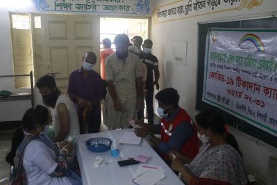 গণটিকায় স্বতঃস্ফূর্ত অংশগ্রহণ (ফটোস্টোরি)