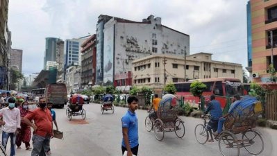 অভিযানের খবরে বাস কমেছে মতিঝিল এলাকায়