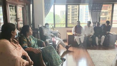 বিদিশার কাছে জাপার লালমনিরহাটের নেতারা