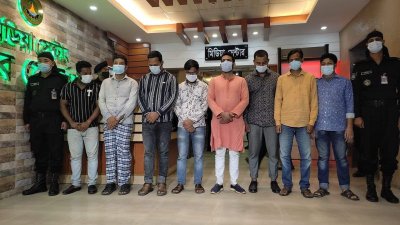 র&zwnj;্যাবের মিডিয়া সেন্টারে গ্রেফতারকৃতরা