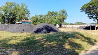 গোবরাকুড়া ও কড়ইতলী বন্দরে এখনও কয়লা আমদানি শুরু হয়নি