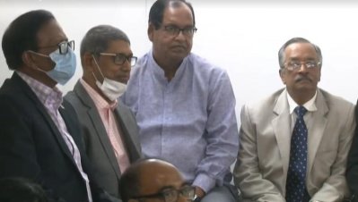 কর্মসূচি ঘোষণা অনুষ্ঠানে বিএনপি নেতারা
