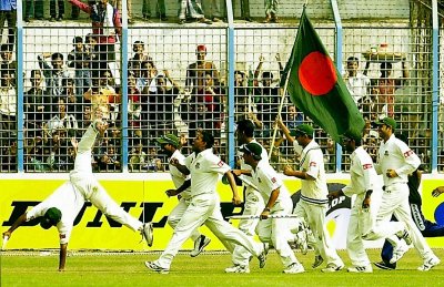 অর্জন অনেক ক্রিকেটে