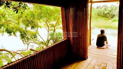 রাঙামাটিতে লাখো পর্যটক, হোটেল-মোটেল পরিপূর্ণ 