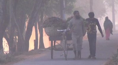 তীব্র শীতে বিপর্যস্ত পঞ্চগড়ের জনজীবন