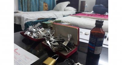 গ্রেফতারের সময় জব্দ করা মাদক
