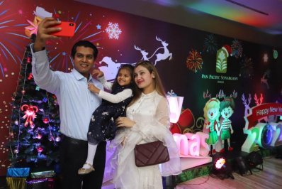 বড়দিন উপলক্ষে সাজলো হোটেল সোনারগাঁও (ফটোস্টোরি)