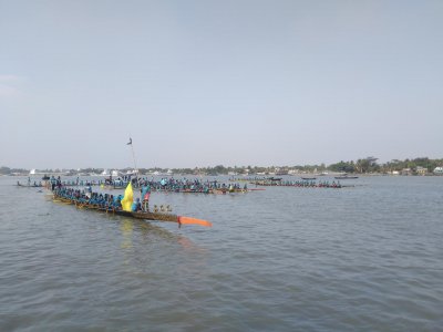 নৌকা বাইচ