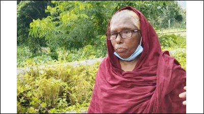 মনোয়ারা বেগম ঠাঁই পেয়েছেন ফরিদপুরের অম্বিকাপুরের এক কুটিরে