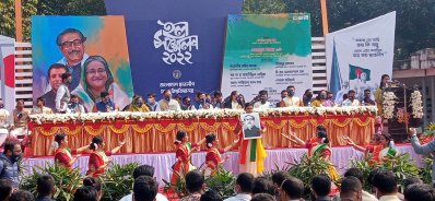 হল সম্মেলনে অতিথিরা