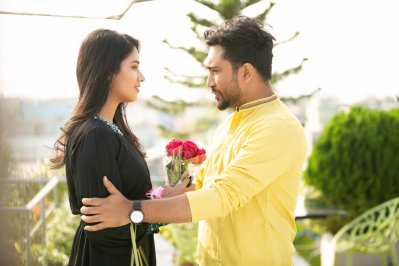 আরেকটি দৃশ্যে জোভান ও ফারিণ