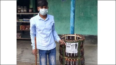 অটোরিকশা চালিয়ে সংসারে সহযোগিতা করেন মাহফুজ