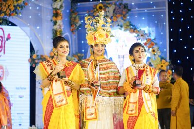শেষ হলো বিশ্বরঙের বাসন্তী সুন্দরী প্রতিযোগিতা