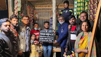 মিজান তালুকদারকে দোকান উপহার দিয়েছে স্বেচ্ছাসেবী সংগঠন &lsquo;আমরা করবো জয়&rsquo;