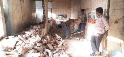 সুন্দরবন সুপারমার্কেটের ৩৮ অবৈধ দোকান উচ্ছেদ