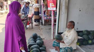 আগাম হওয়ায় তরমুজের দাম কিছুটা বেশি