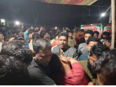 মূর্ছা যাচ্ছিলেন স্বজনরা