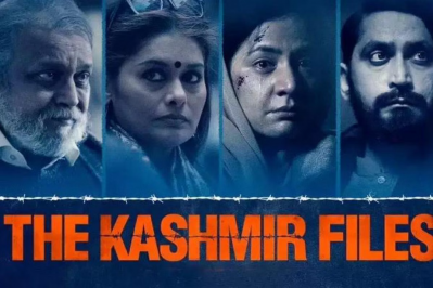 যে আলোচিত বলিউড মুভির ‘প্রোমোশন’ করছেন মোদি নিজে