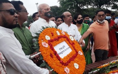 সাভার স্মৃতিসৌধে বিকল্পধারার মহাসচিব ও নেতারা