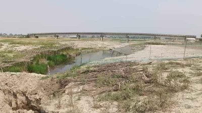 হুমকির মুখে পড়েছে গতমপুর সেতু