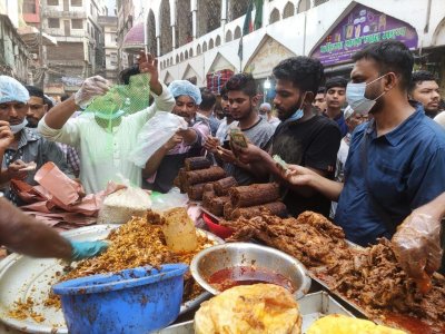 চকবাজারের ইফতার (ফটো স্টোরি)