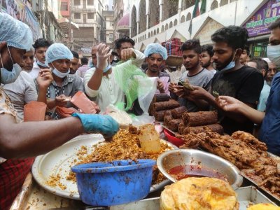 চকবাজারের ইফতার (ফটো স্টোরি)
