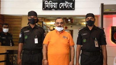 র&zwnj;্যাবের হেফাজতে আশিষ রায় চৌধুরী