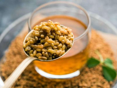গরমে ঝরছে চুল? জেনে নিন করণীয়