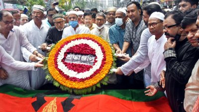 নয়া পল্টনে বিএনপি নেতা অধ্যাপক এমএ মান্নানের জানাজা