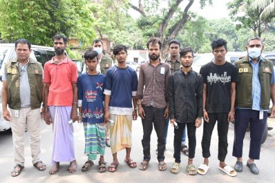 দিনে ভিন্ন ভিন্ন পেশায়, রাতে দুর্ধর্ষ ডাকাতি