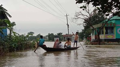 ১৯টি ইউনিয়নের হাজার হাজার মানুষ পানিবন্দি হয়ে পড়েছেন